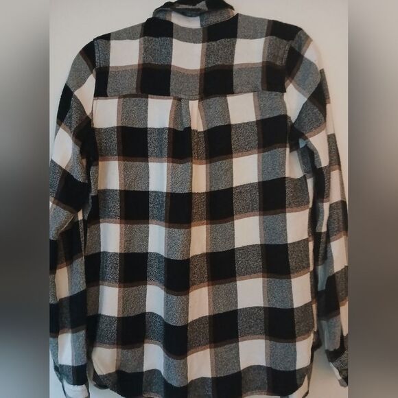 Altar'd State Soft Black White Fall Checkered Flannel Button-Down Shirt XS - Picture 10 of 12